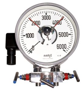 differential pressure gauge with special contact and manifold in hastelloy c
